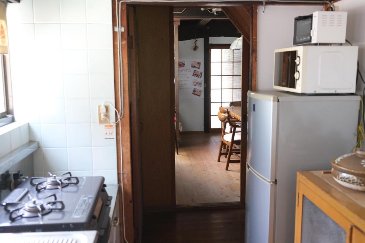 Guesthouse Kojiya 暮らしをつくる宿 旧糀屋 Fukutsu Exteriör bild